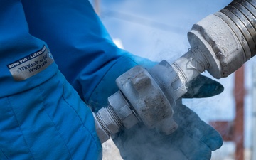 Cryogenics Airmen supply cool fuel for climatic munition test