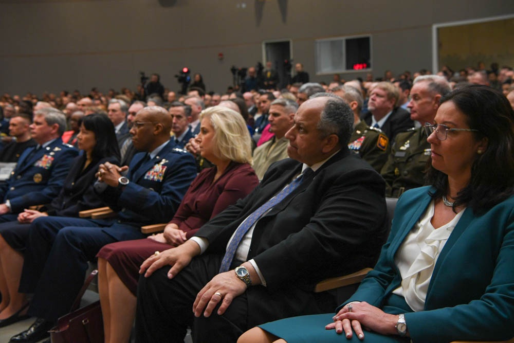 Secretary Austin introduces Ukrainian President Volodymyr Zelenskyy at National Defense University