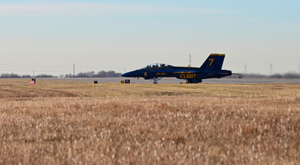 Blue Angels Advanced Team visits McConnell