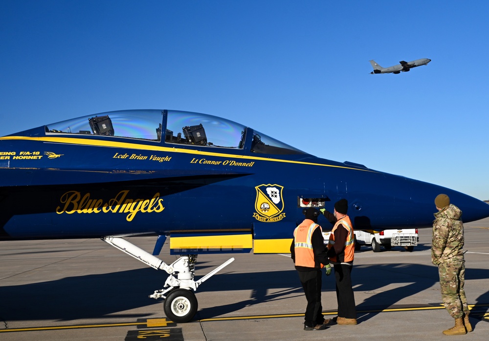 Blue Angels Advanced Team visits McConnell