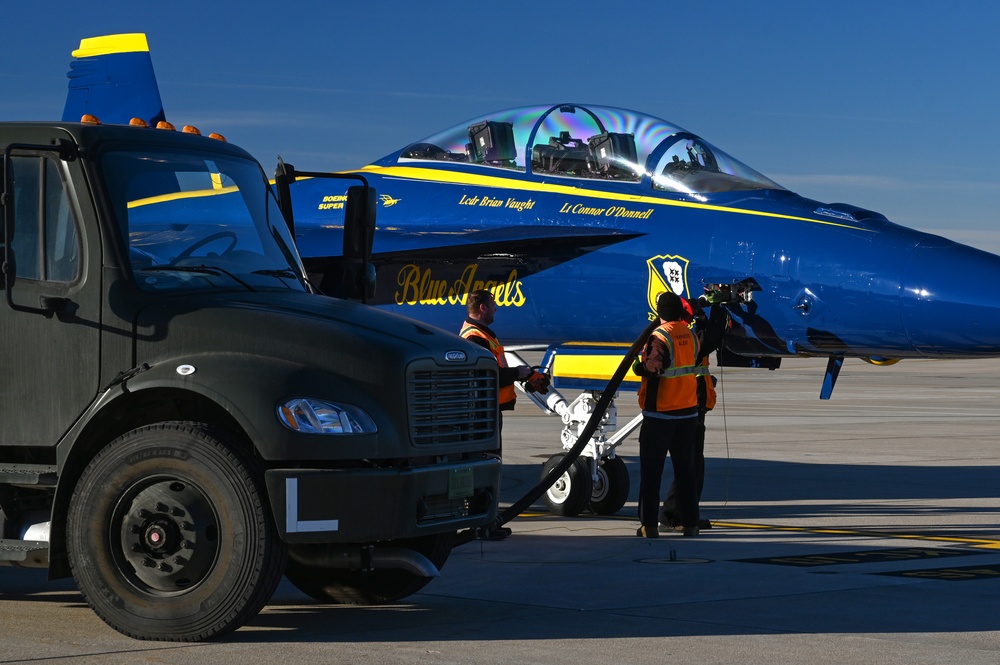 Blue Angels Advanced Team visits McConnell