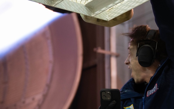 USO Holiday Tour comes to Lakenheath