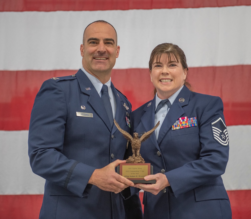 180FW Celebrates Outstanding Airmen of the Year Awards