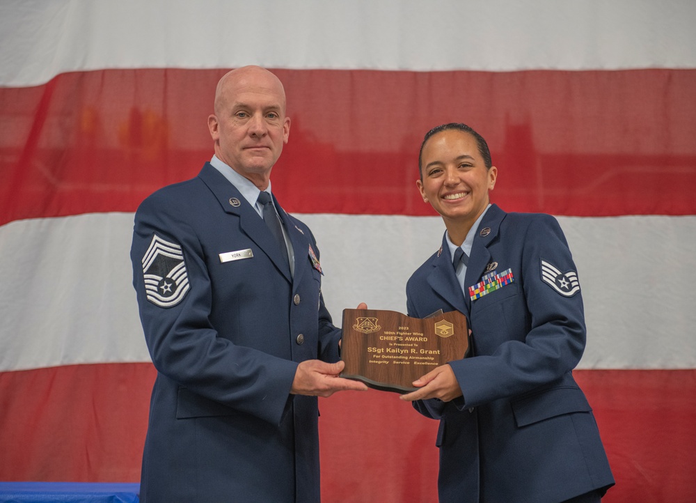 180FW Celebrates Outstanding Airmen of the Year Awards