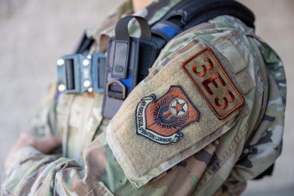 1 SOCES performs a fall protection exercise at Hurlburt Field