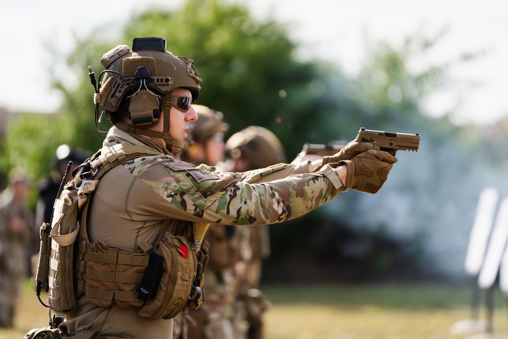 MacDill EOD and security forces conduct integrated training