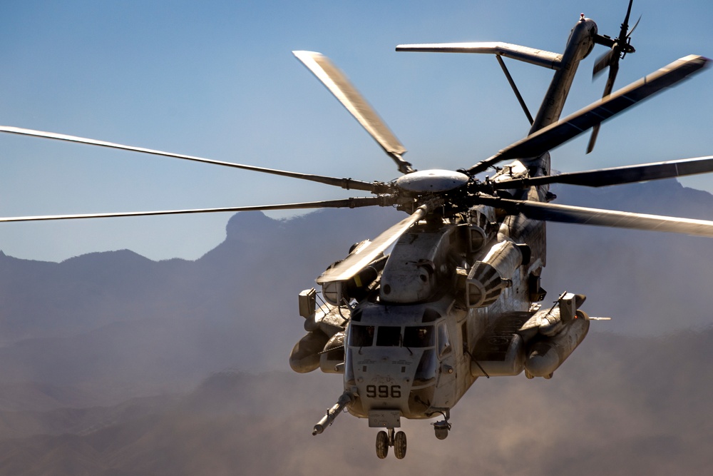 HMH-465 Live Fire and Evasive Maneuvers Exercise