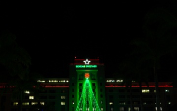 Tripler Army Medical Center's keiki wonderland and holiday tree lighting