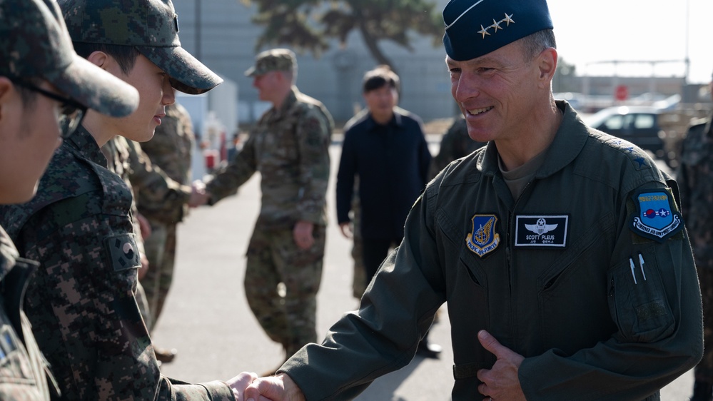 7AF leaders’ battlefield circulation shows Wolf Pack continued support