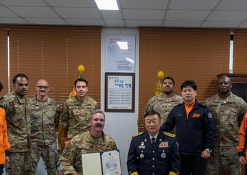 Kunsan fire chief recognized for distinguished service