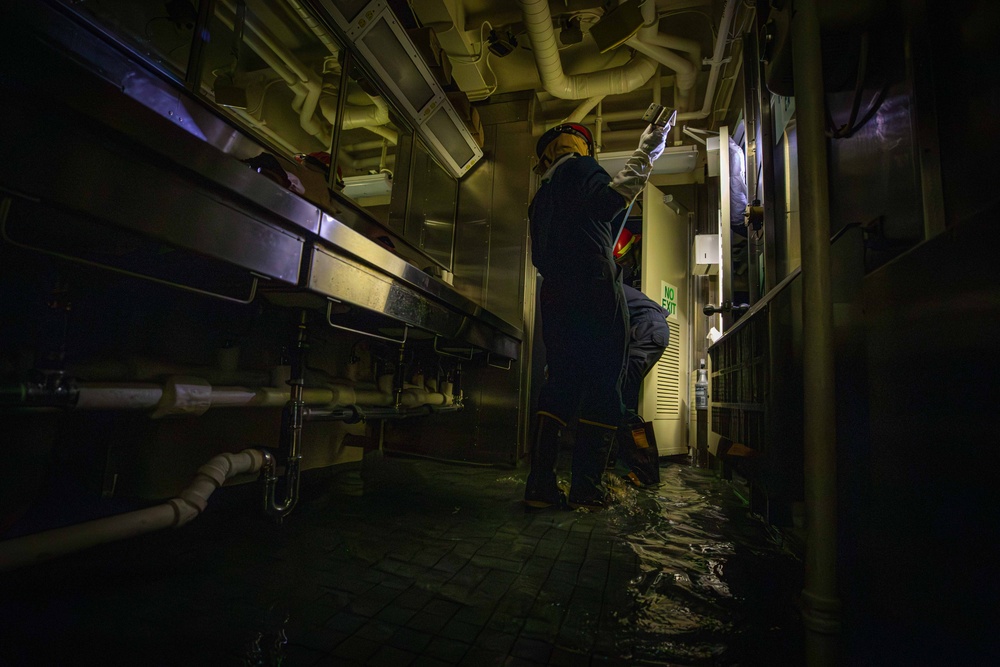 USS Carney (DDG 64) Conducts a General Quarters Drill