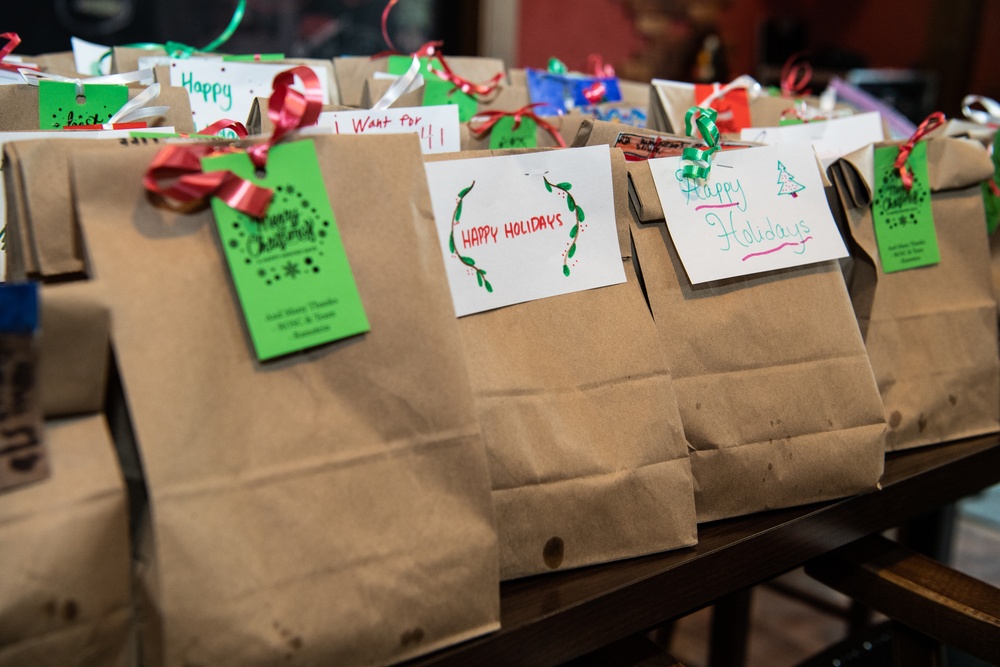 Sweet surprises: Christmas cookies delivered to RAB dorm Airmen