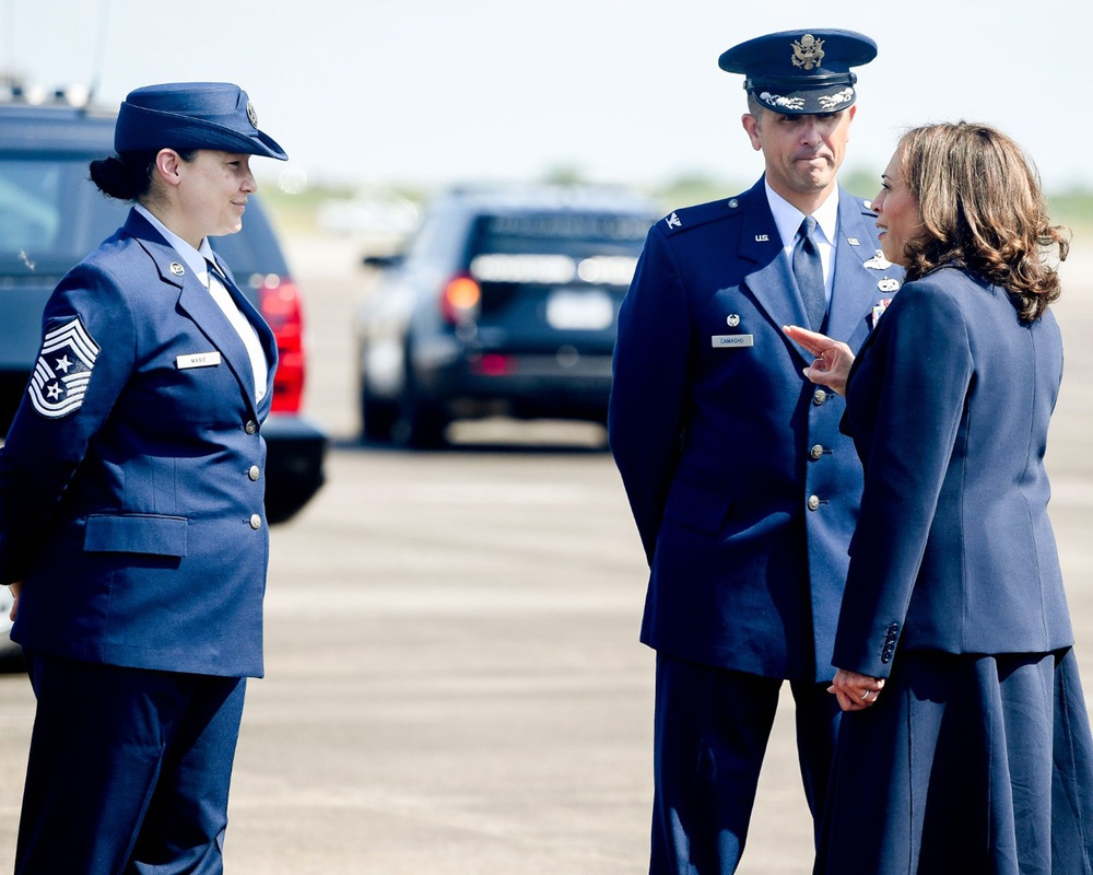 Vice President welcomed at Ellington Field