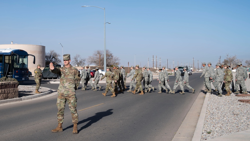 Alamogordo High School JROTC students tour Holloman