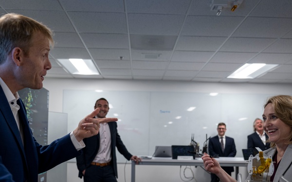 DSD Visits DIU, Kodiak Robotics, Skydio