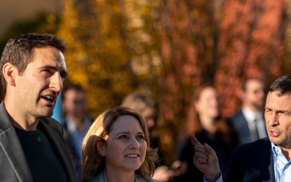 DSD Visits DIU, Kodiak Robotics, Skydio