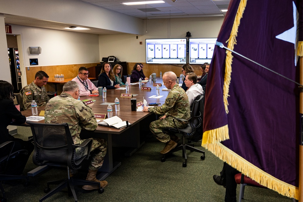 U.S. Army Medical Research and Development Command senior leaders visit USAMMDA for update brief