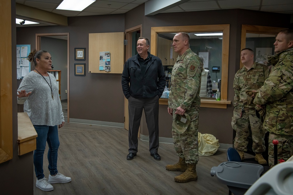 110th Wing deliver over 4800 lbs of good to Battle Creek's Haven of Rest