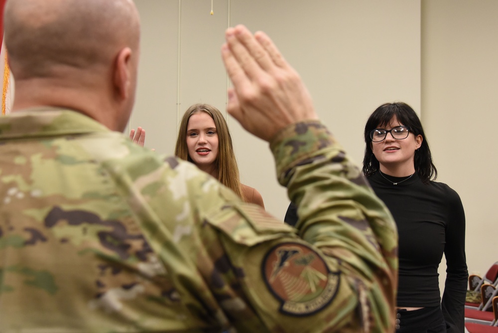 117th Intelligence Squadron enlists two new members