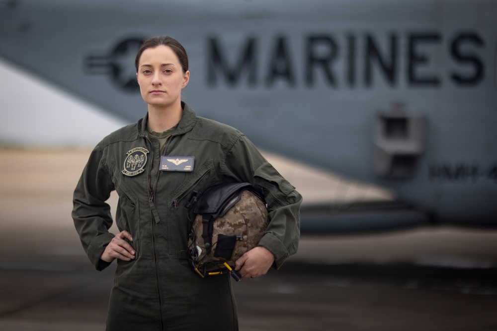 Celebrating 50 Years Women Flying in the Navy: Capt. Karah Jaeb Portraits