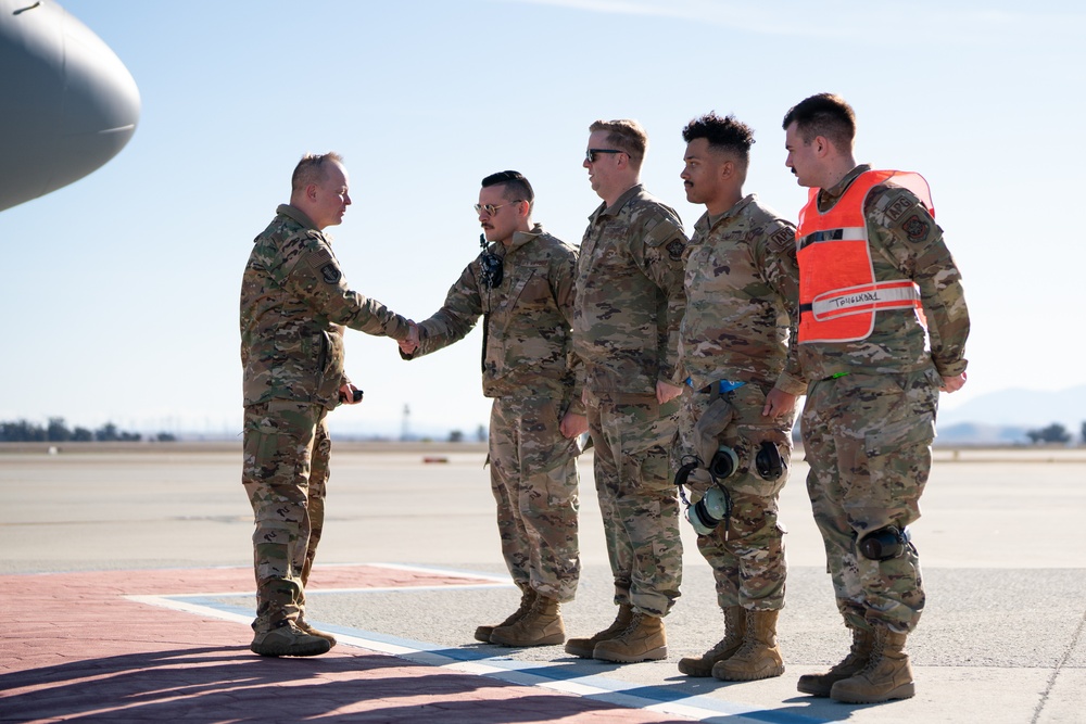 Travis AFB leadership delivers two new KC-46s to their new home 