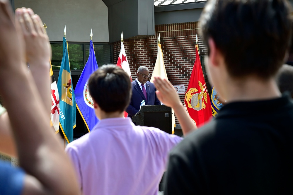 SECDEF Swears in New Recruits at Fort Meade