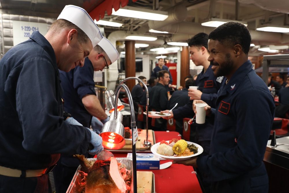 Thanksgiving Dinner Onboard USS Ramage