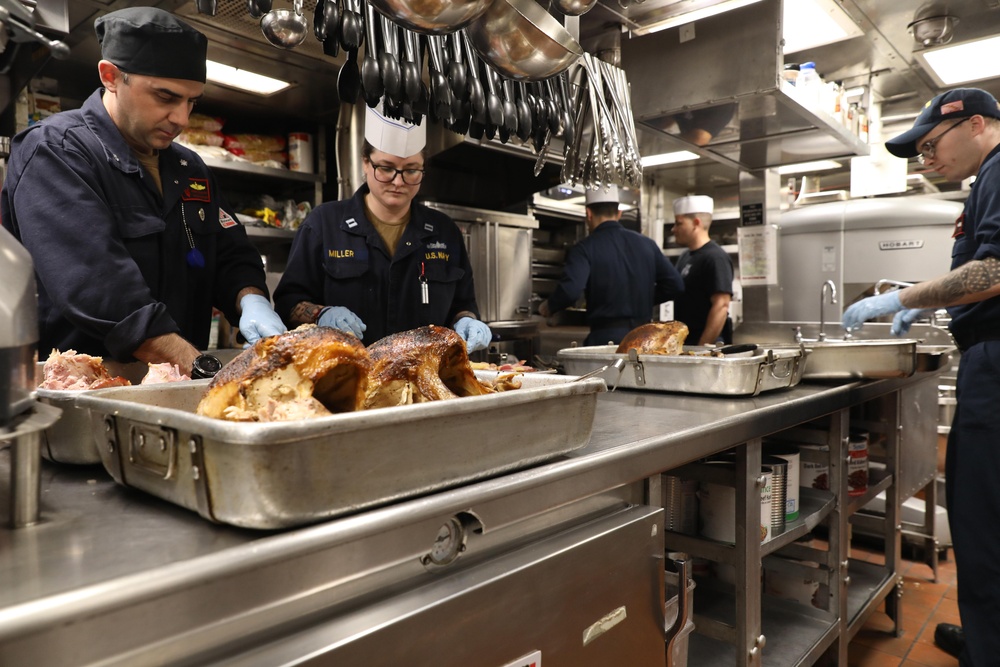 Thanksgiving Dinner Onboard USS Ramage