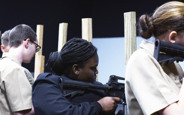 Students, community members get firsthand look at Army life
