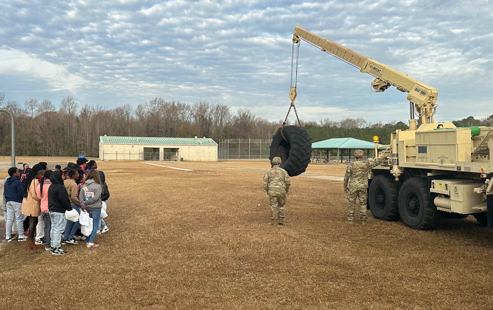 USARCENT Soldiers bring Army life to middle school students