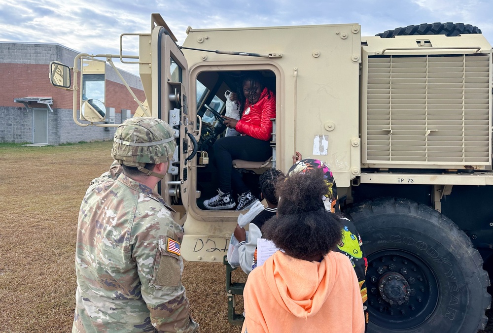 USARCENT Soldiers bring Army life to middle school students