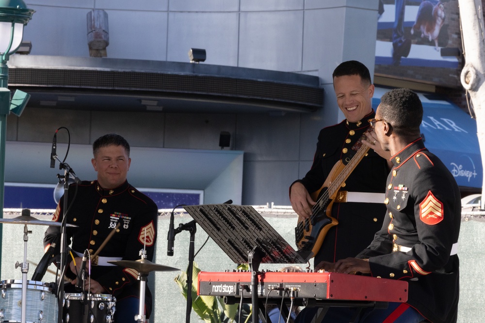 3rd MAW Band Performs at Disneyland Toys for Tots Drive