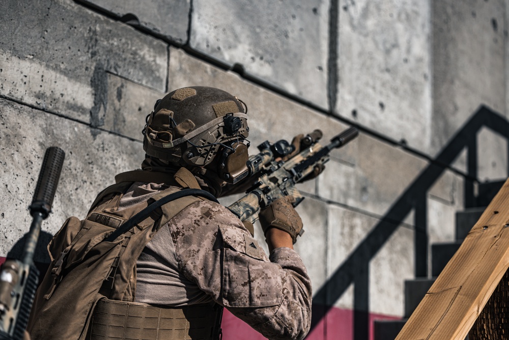 Marines with V3/4 conduct a company assault at Range 230 during Steel Knight 23.2