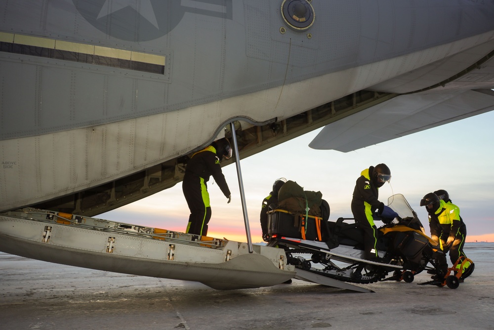 VMGR-153 Supports Toys for Tots