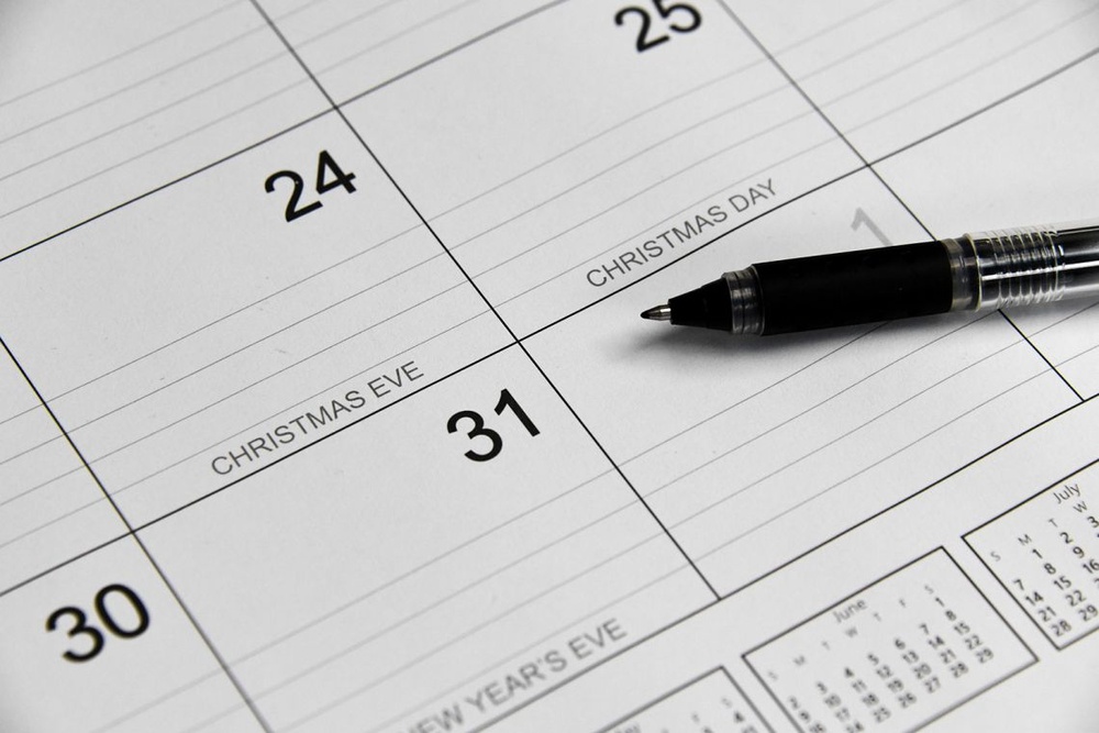 Holiday Hours
