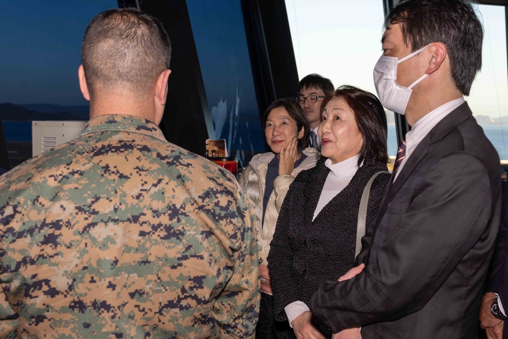Members of the Central Deliberative Council on Defense Facilities Visit MCAS Iwakuni