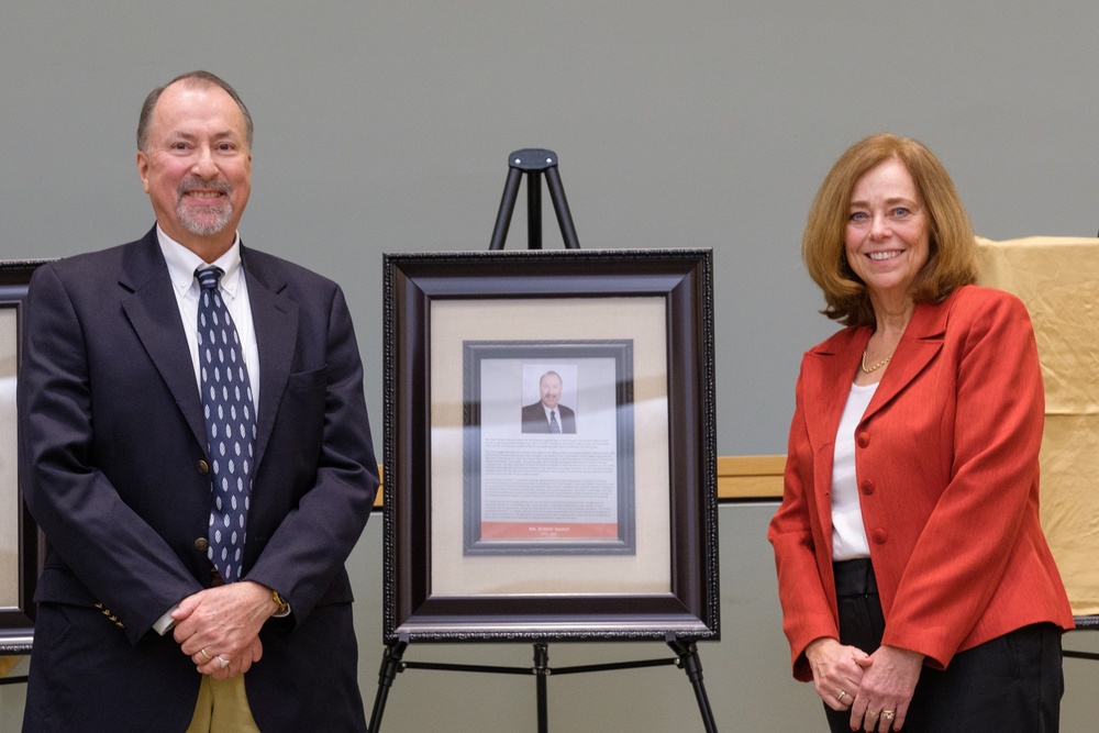 Past employees, commander, join DLA Troop Support’s Hall of Fame legacy