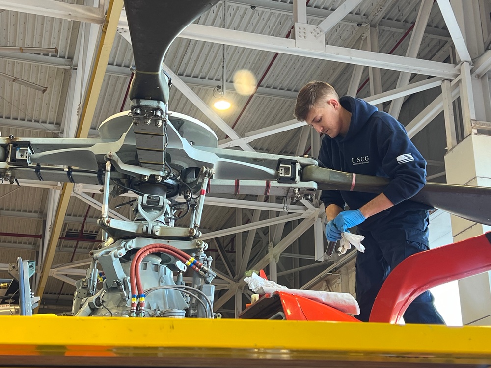 Photo of Coast Guard Air Station Savannah Helicopter Maintenance