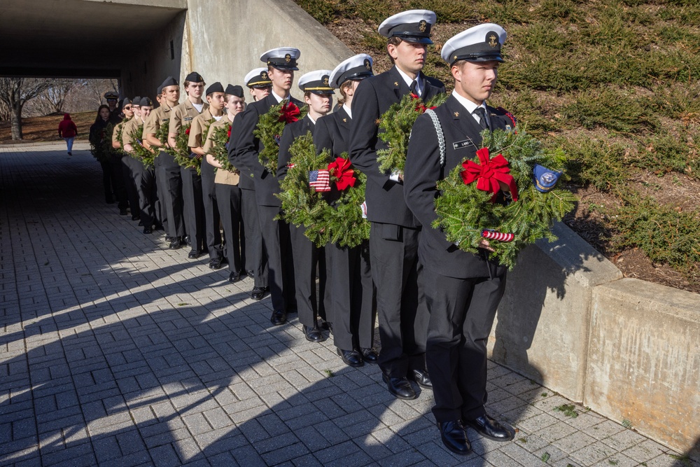 NJ Vietnam Memorial holds wreath laying ceremony