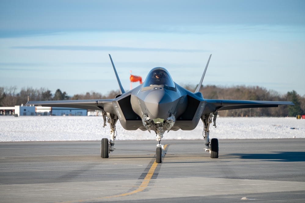 Cool December morning F-35 Launch