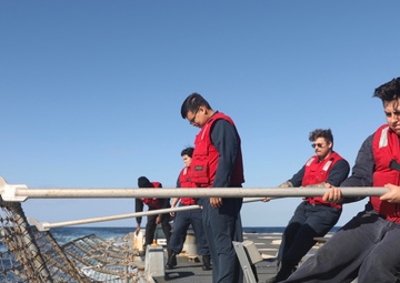 USS Dewey (DDG 105) Conducts Flight Operations