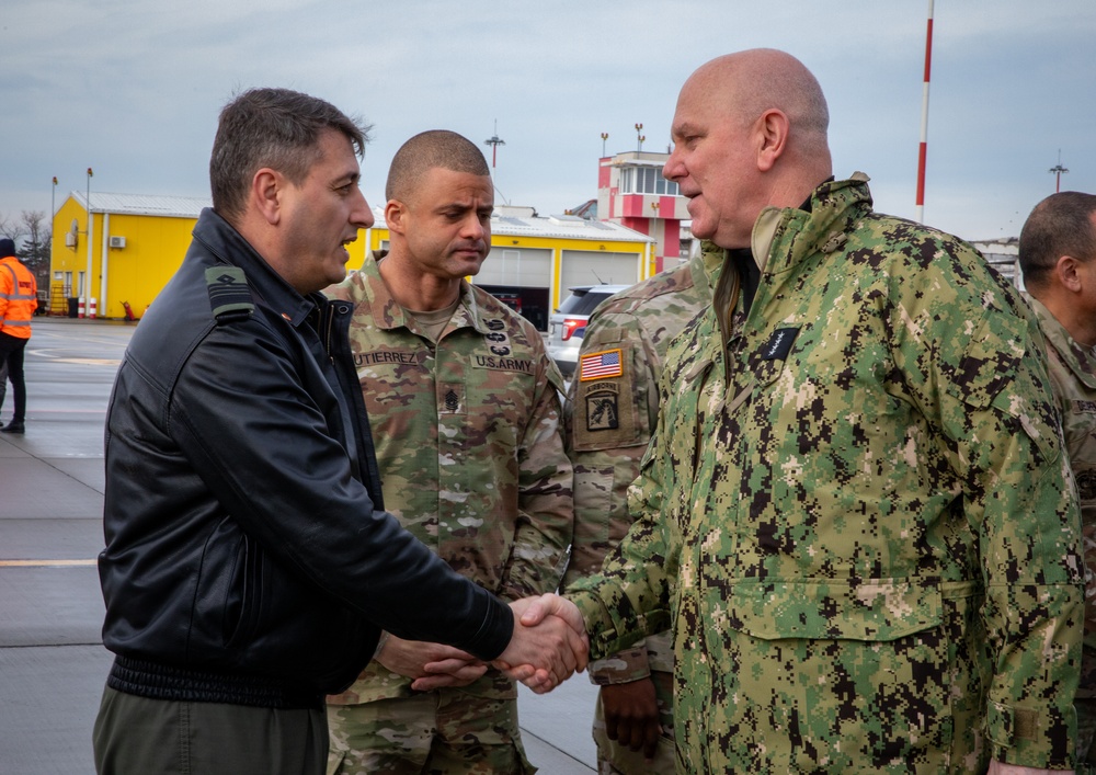 Vice Chairman visits troops at Mihail Kogalniceanu Air Base during USO Holidays Tour