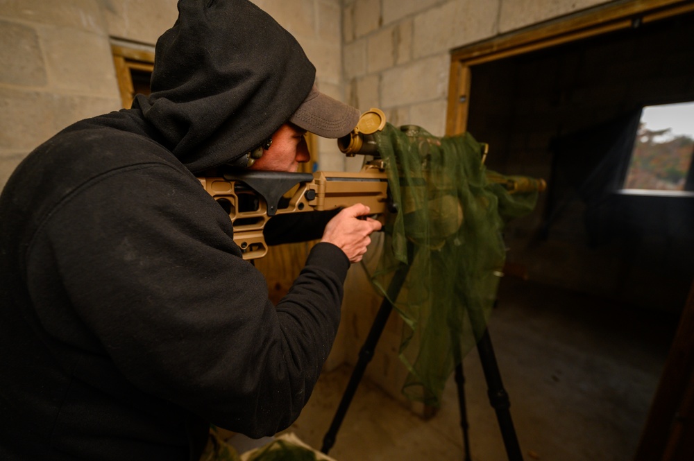 HHC 1-114th Sniper Concealment Training