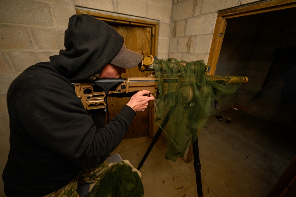 HHC 1-114th Sniper Concealment Training