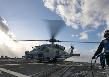USS Dewey (DDG 105) Conducts Flight Operations