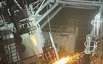 Strong enough: Coast Guardsman frees 2 trapped in sinking tugboat