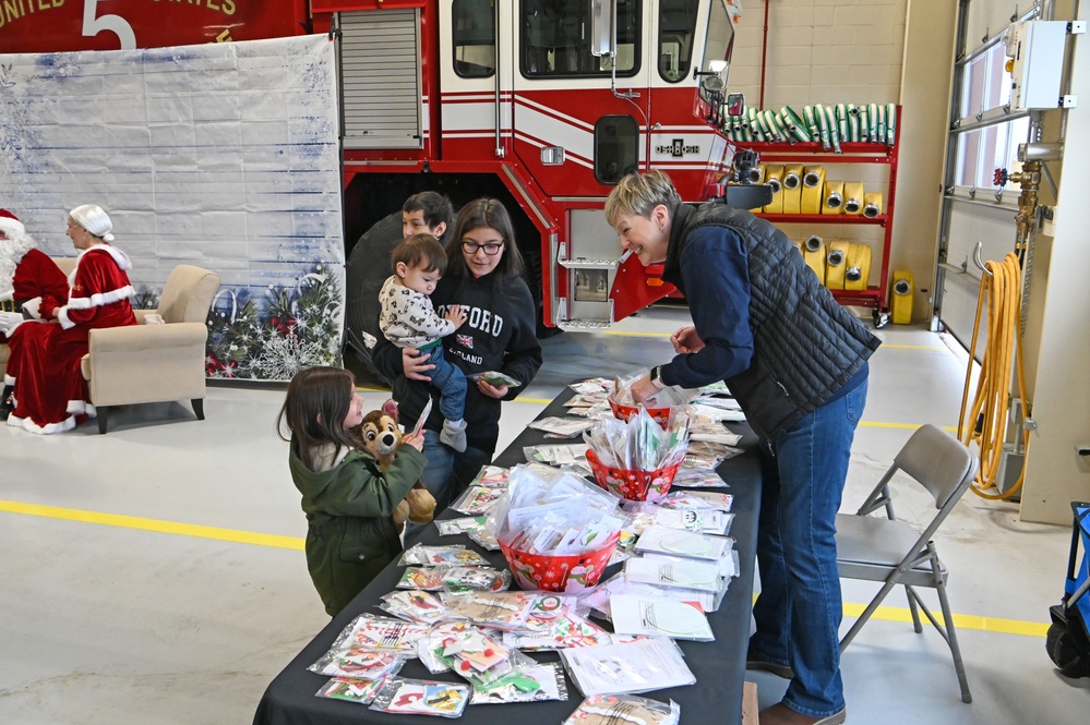 173rd Fighter Wing hosts annual Childrens Christmas Festival