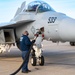 375th LRS Airmen perform hot-pit refuel on EA-18G Growler