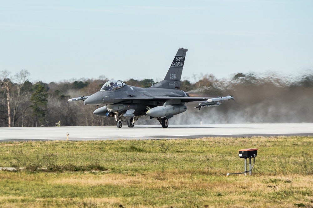 Swamp Fox F-16 Fighting Falcon jets take off for training