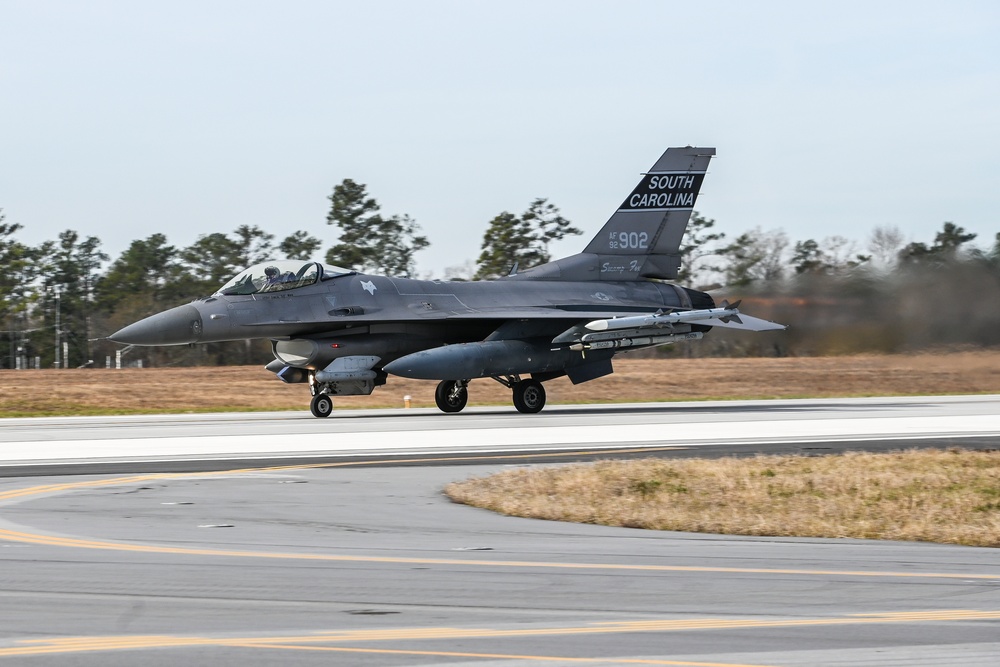 Swamp Fox F-16 Fighting Falcon jets take off for training